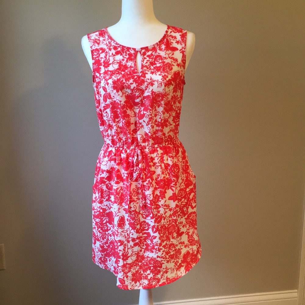 Charming Charlie floral dress with pockets